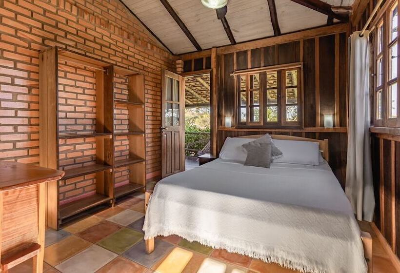 סוויטה, Pousada Meia Lua