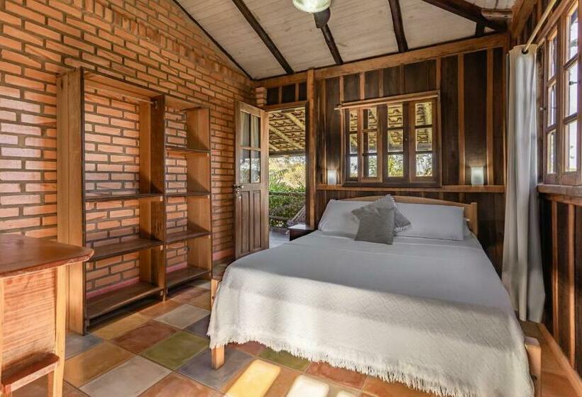 סוויטה, Pousada Meia Lua