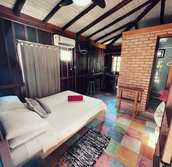 סוויטה, Pousada Meia Lua