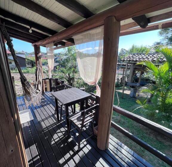 בקתה דלוקס, Pousada Meia Lua