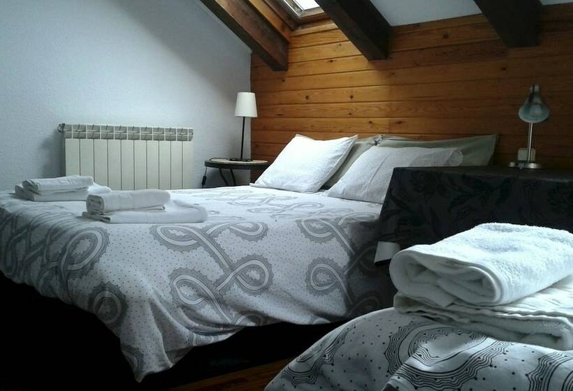 חדר סטנדרט לשלושה, Pensión Panticosa