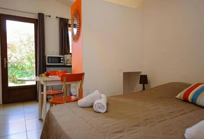 Talo 1 Makuuhuone, Residence Sophia