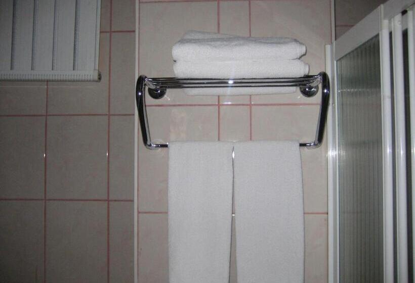 غرفة قياسية ثلاثية, Beypazari Ipekyolu Konagi