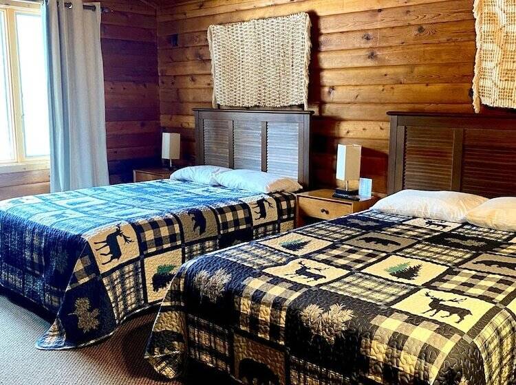 带2个双人床的标准工作室, Kitzhof Inn