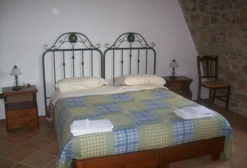 スタンダードスタジオ, Azienda Agrituristica Biologica Il Querceto