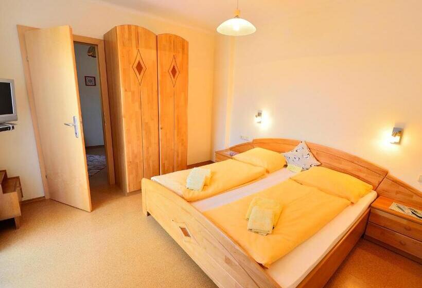 バルコニー付き1ベッドルームアパートメント, Erlebnisbauernhof Urak