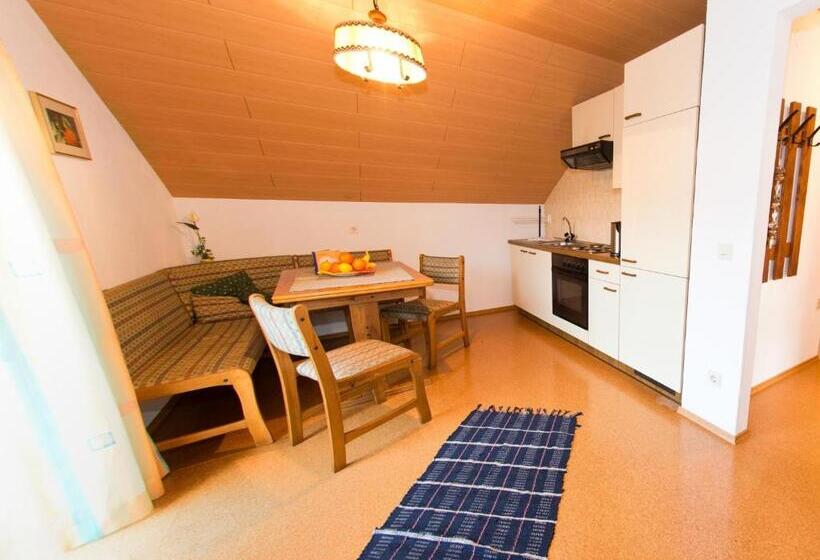 バルコニー付2ベッドルームアパートメント, Erlebnisbauernhof Urak