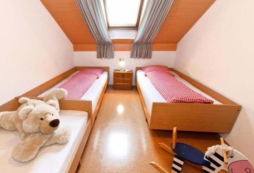 バルコニー付2ベッドルームアパートメント, Erlebnisbauernhof Urak