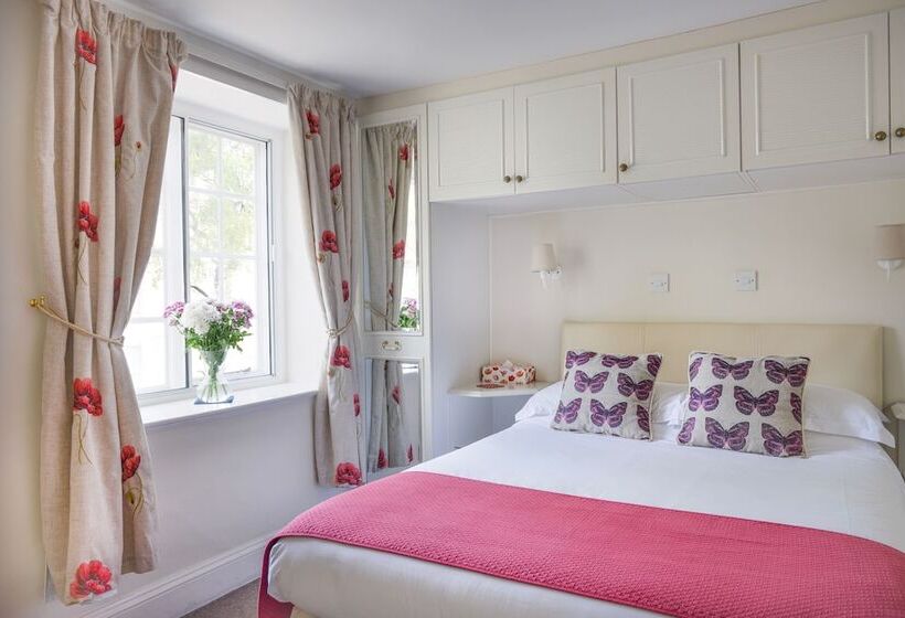 غرفة قياسية, Ammonite Lodge