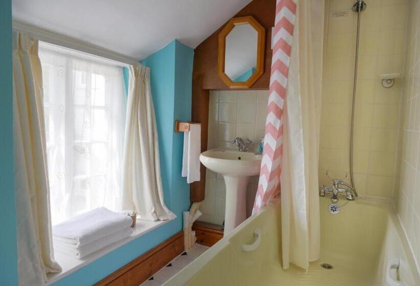 Номер Стандарт, Ammonite Lodge