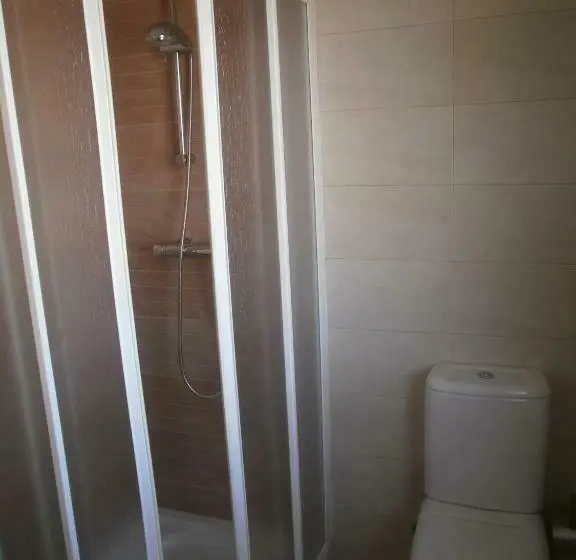 スタンダードルーム, Area De Servicio El Rebollar