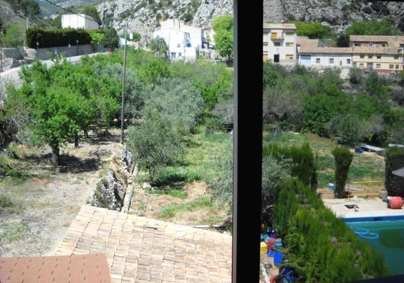 Номер Стандартный с Видом, Pensión El Pirineo