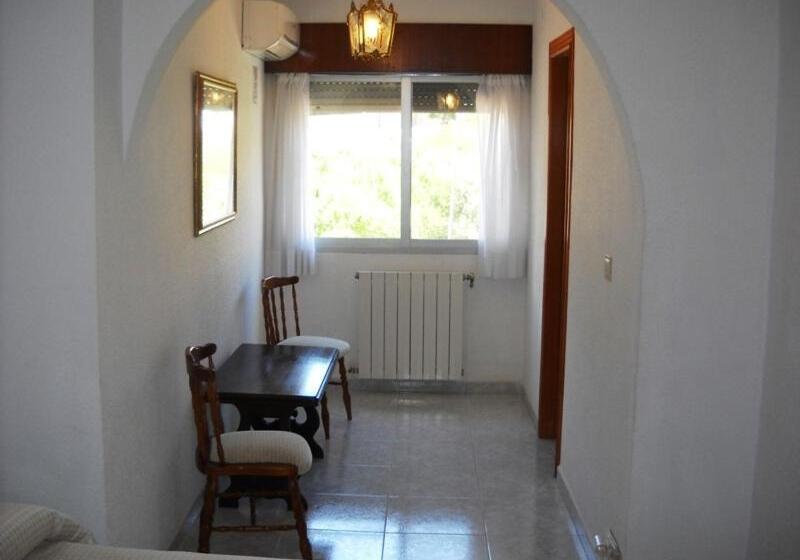 Номер Стандартный с Видом, Pensión El Pirineo