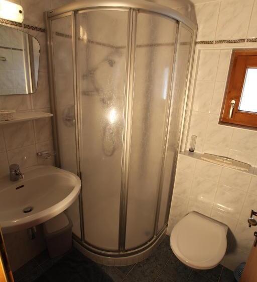 5 Sovrumslägenhet, Haus Helga