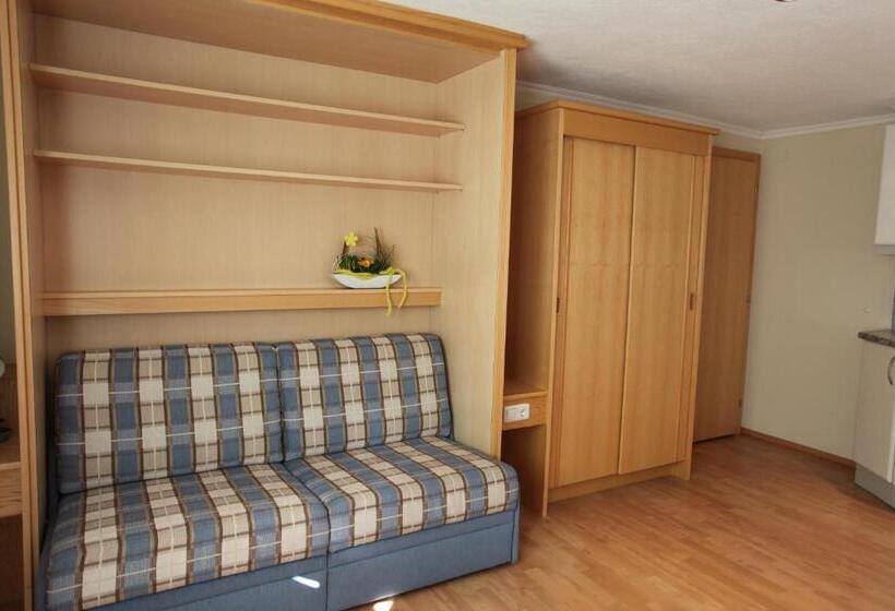 2 Sovrums Lägenhet, Haus Helga