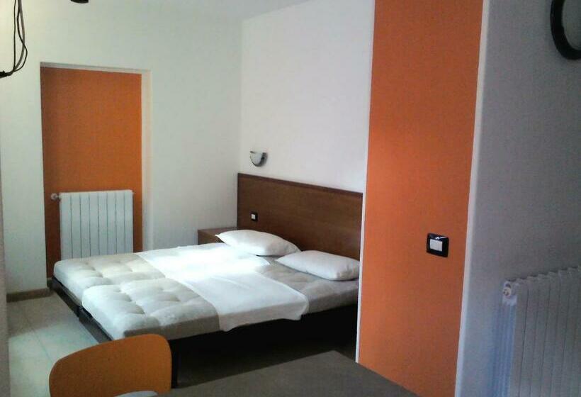 スタンダードスタジオ, Residence Acero Rosso