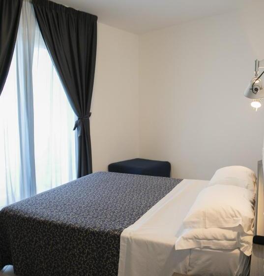 Superior 2-bedroom flat with sea view, Residence Mareamare