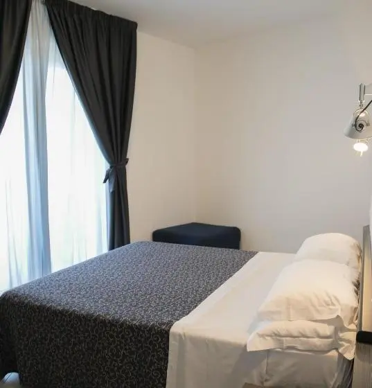 Superior 2-bedroom flat with sea view, Residence Mareamare