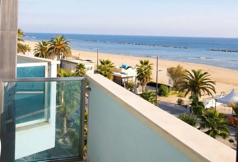 オーシャンビューバルコニー付きワンベッドルームアパートメント, Residence Mareamare