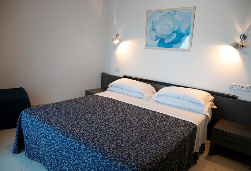 דירת שני חדרים, Residence Mareamare