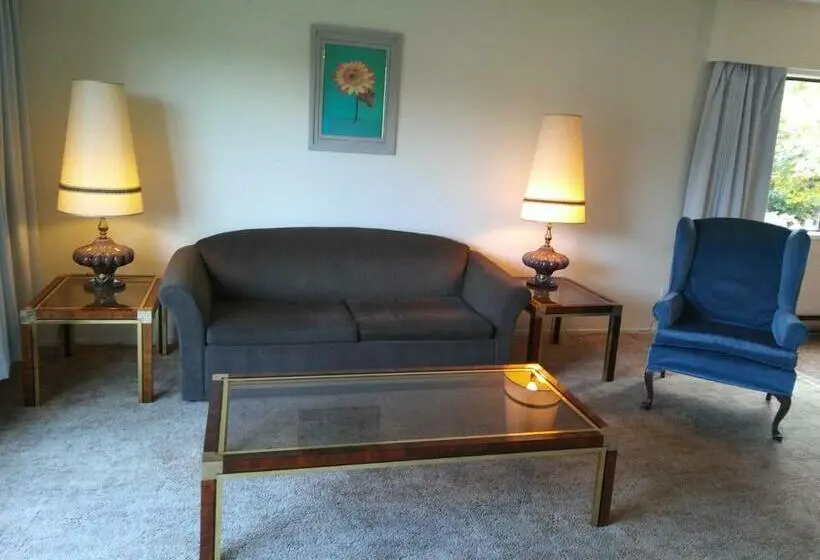 ２ベッドルームアパートメント, Rosedale Manor