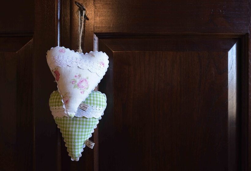 Четырехместный Номер Стандарт, Casale Talevi