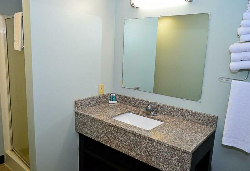 Четырехместный Номер Deluxe, Motel 6 Shartlesville, Pa