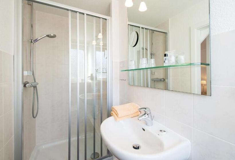 Номер Стандарт Индивидуальный, Berlin