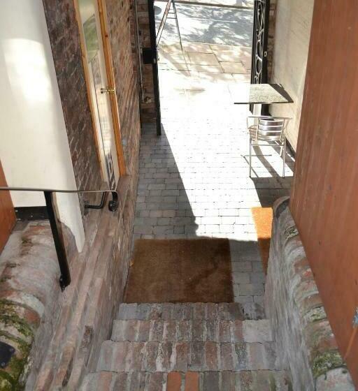 スタンダードルーム, Bridge View Guest House