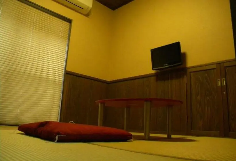Economy-huone Jaettu Kylpyhuone, Family Ryokan Kawakyu With Showa Retro, Private Hot Spring