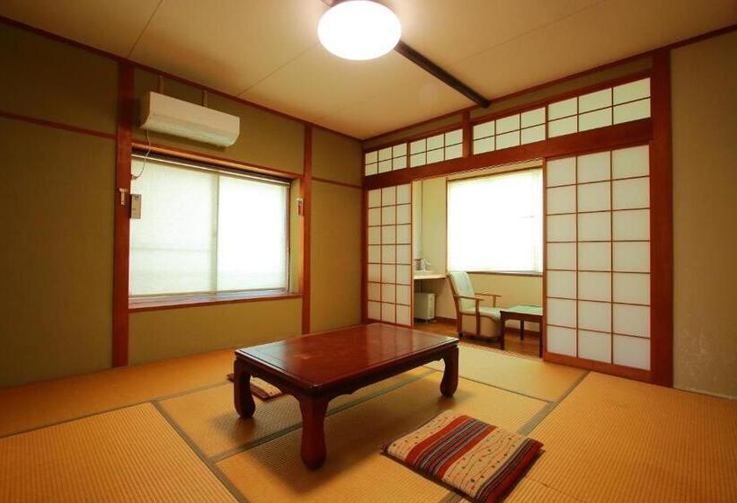 Orta Banyolu Üç Kişilik Standart Oda, Family Ryokan Kawakyu With Showa Retro, Private Hot Spring