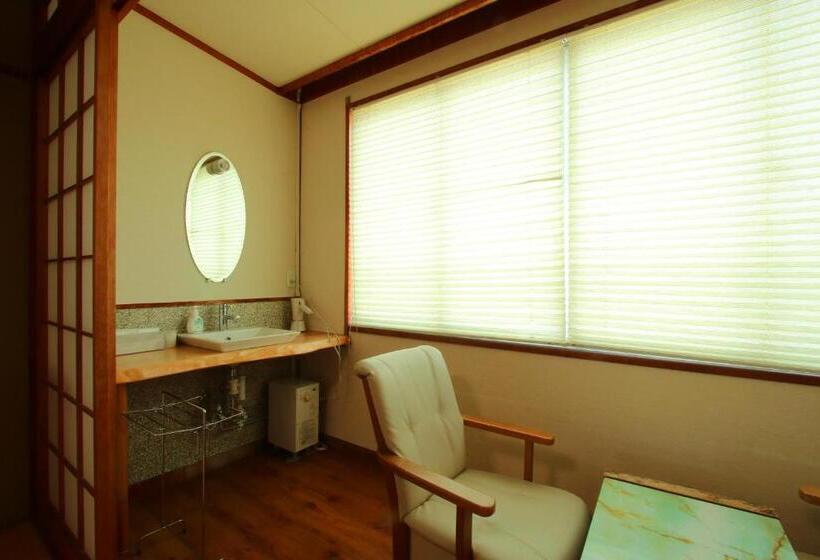 스탠다드 트리픔 룸 공동욕실, Family Ryokan Kawakyu With Showa Retro, Private Hot Spring