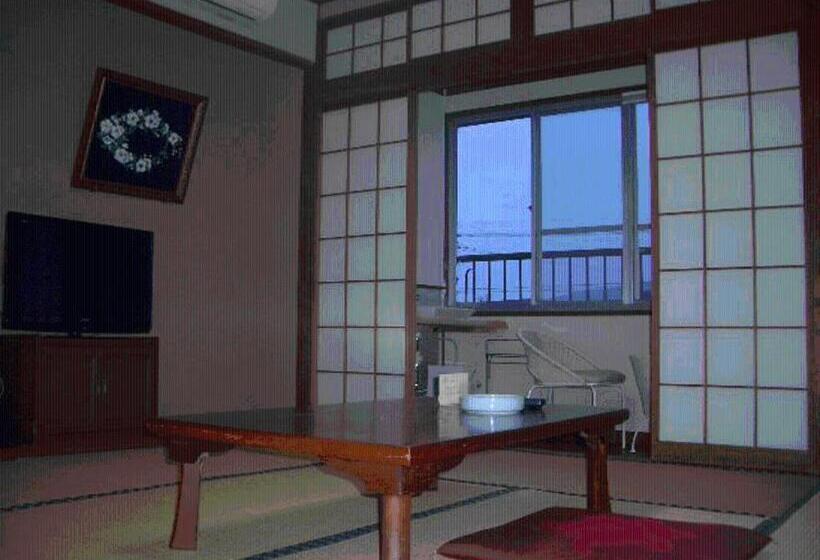 Orta Banyolu Üç Kişilik Standart Oda, Family Ryokan Kawakyu With Showa Retro, Private Hot Spring