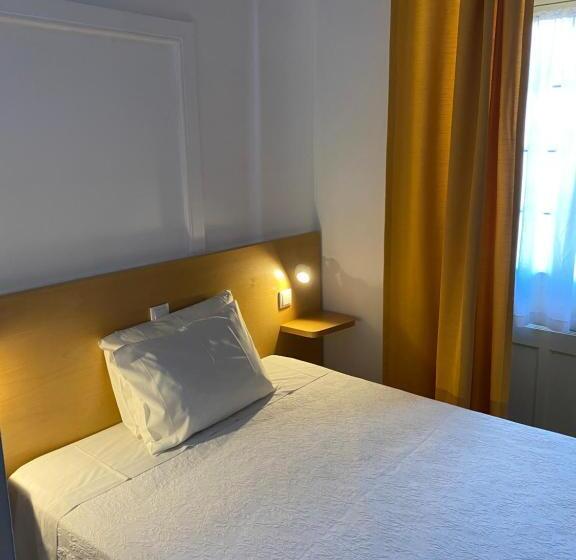 اتاق استاندارد, Guesthouse Lusa Atenas