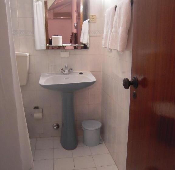 اتاق استاندارد یک نفره, Guesthouse Lusa Atenas