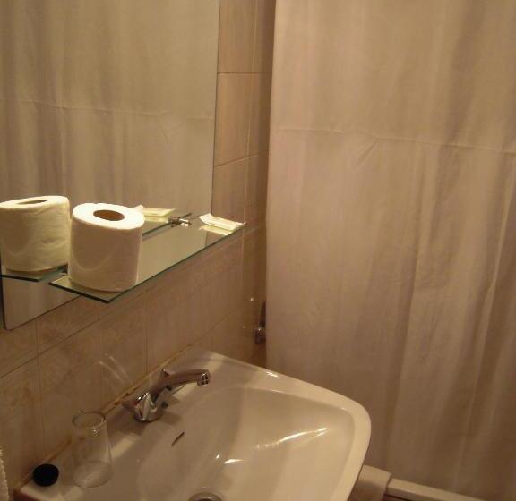 اتاق استاندارد یک نفره, Guesthouse Lusa Atenas