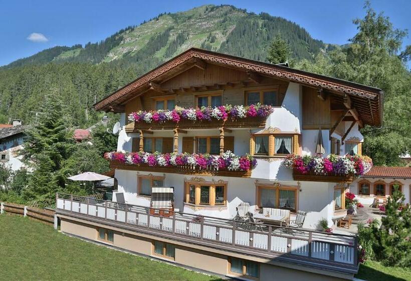 标准间, Landhaus Marion