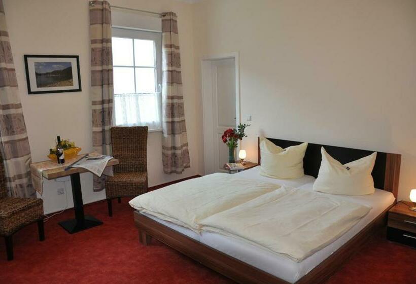 Номер Стандарт, Nassauer Hof