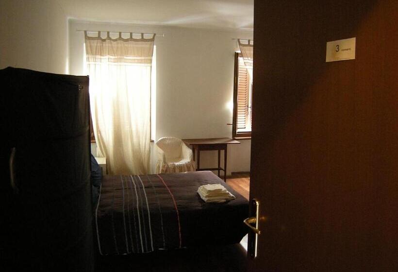 غرفة قياسية, Tre Camere