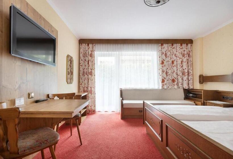 Апартаменты 4 Спальни, Pension Glockenstuhl