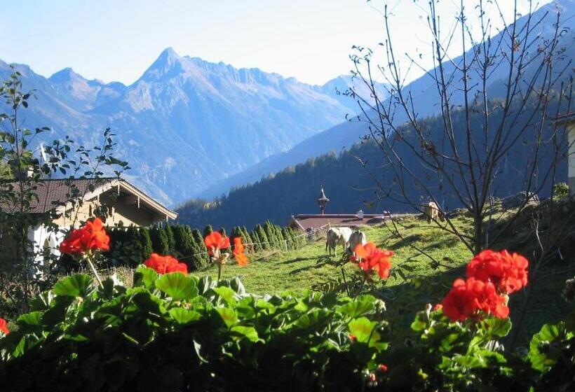 Апартаменты 3 Спальни, Pension Glockenstuhl