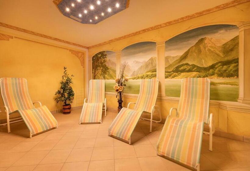Апартаменты 3 Спальни, Pension Glockenstuhl