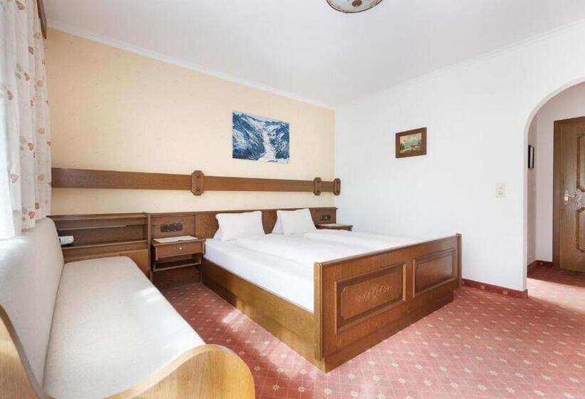 آپارتمان 4 خوابه, Pension Glockenstuhl