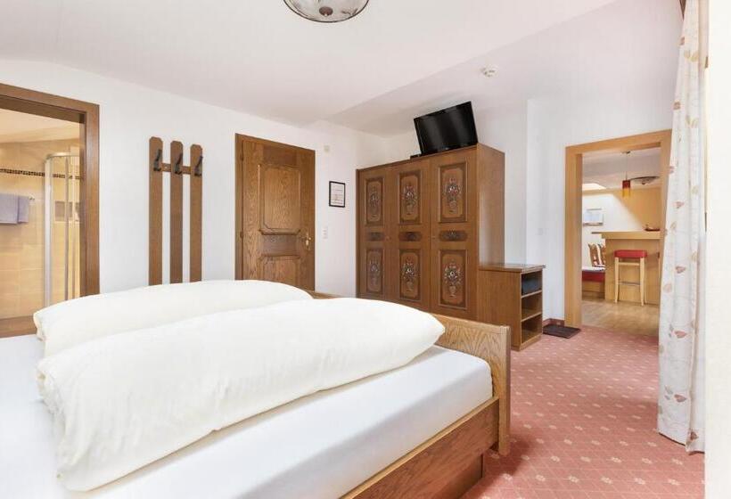 آپارتمان 3 خوابه, Pension Glockenstuhl