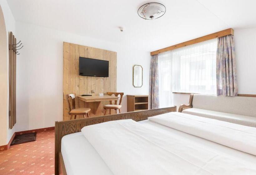 Апартаменты 3 Спальни, Pension Glockenstuhl