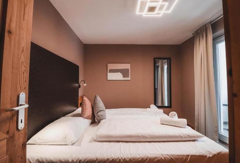 Апартаменты 3 Спальни, Residence Montani