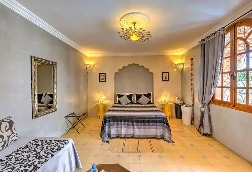 スーペリアールーム, Riad Janoub
