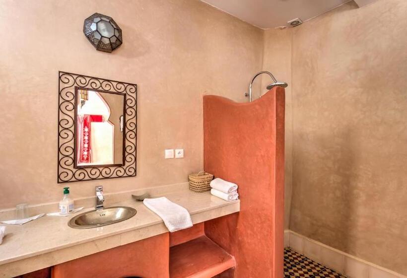 اتاق کلاسیک, Riad Janoub