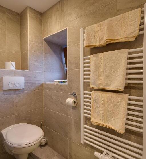 Quarto Estandar, Albert'n Haus