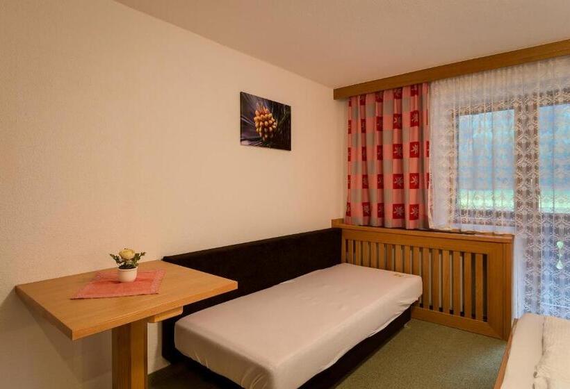 Apartamento 1 Dormitório com Sacada, Albert'n Haus